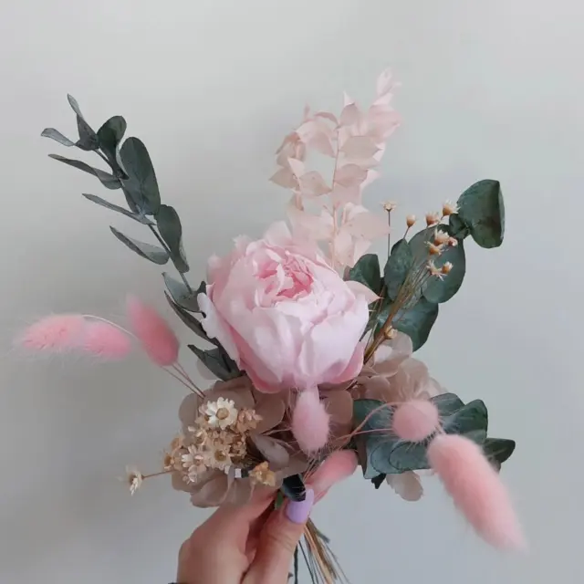 Dried Look 💐
#kunstblumen #trockenblumen #blumengalerie #lüneburg #präsentiert