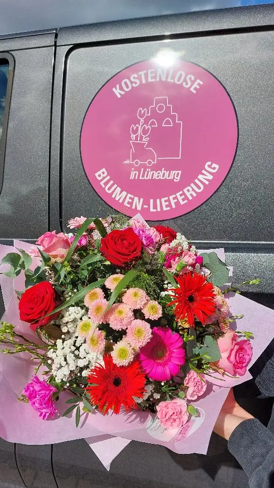 Rosa-Roter Mädchentraum 🌹🌸

#lüneburg #Blumen #blumengalerieantjecardano #Rot  #Rosa